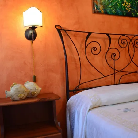 Costa Azzurra Hotel 2*