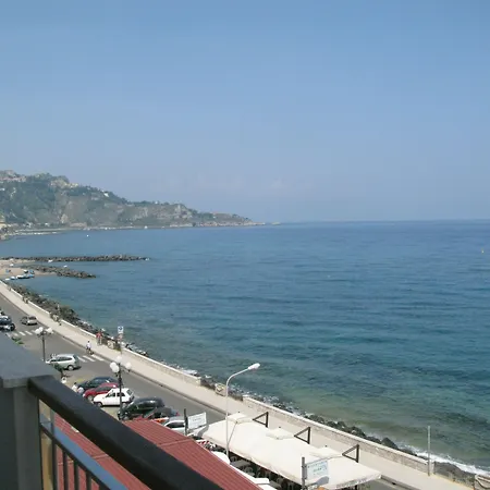Costa Azzurra Giardini-Naxos